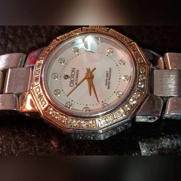 Sale! Croton Automatic Mother of Pearl and Diamond Watch - Picture 8 of 8